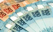 Casta parasitária do Congresso quer aumentar o próprio salário em R$ 4,3 mil