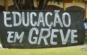 Em Santo Augusto, professores em greve se manifestam contra política de Sartori