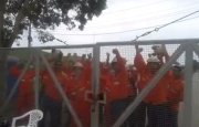 Petrobras assedia grevistas e causa acidente: petroleiros seguem sua greve com bloqueios, “cortes de rendição” e ocupações