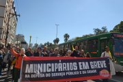 Municipários completam 30 dias de greve contra a Reforma da Previdência de Marchezan