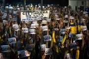 Trabalhadores dos Correios entram em greve contra plano privatista de Guedes e Bolsonaro