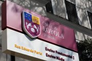 Estudantes do Colégio Loyola protestam contra anulação de prova com texto crítico a Bolsonaro