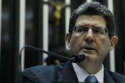 Emissários de Dilma pedem que Falcão amenize críticas a Levy