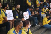 Ato com mais de 300 carteiros e carteiras em BH mostra a força da greve nacional dos Correios