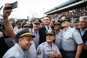 Bolsonaro prepara mais regalias às forças policiais com crédito subsidiário imobiliário