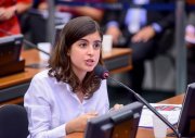 Tabata Amaral quer "construir consensos" com Bolsonaro, melhorando sua reforma da previdência neoliberal