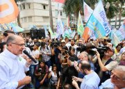 Alckmin faz campanha em Campinas e mente se importar com a saúde pública