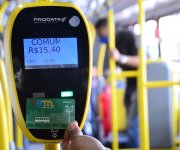 Paulo Câmara (PSB) aprova aumento da tarifa de ônibus em Pernambuco enquanto população está desempregada e passando fome