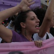 "A saída para a crise política é que o povo decida os rumos do país" diz Maíra Machado