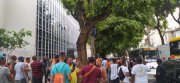 No 10º dia de greve, garis do RJ se concentram na Tijuca para manifestação