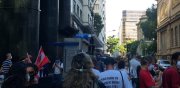 Trabalhadores da saúde fazem ato contra a precarização da saúde no Rio