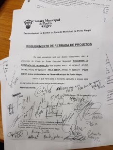 Força da greve leva maioria da Camara a pedir a retirada dos projetos de Marchezan
