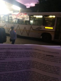 Juventude Faísca vai à CARRIS apoiar trabalhadores contra o projeto de Marchezan