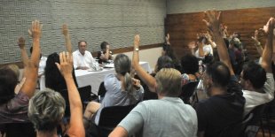 Professores do Centro Metodista IPA em Porto Alegre entram em greve por atraso de salários