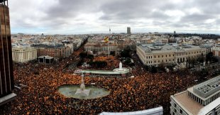 Entre "posmos" e "rojipardos", o que a esquerda espanhola está debatendo?
