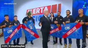 Bolsonarista Sikêra Jr. zomba e faz ameaça repulsiva a trabalhadores em greve na Rede TV!