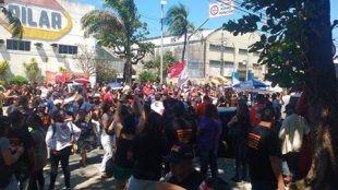 Servidores municipais de Recife em greve por reajuste salarial