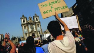 Desemprego na juventude é de quase 30% em função das políticas de Bolsonaro