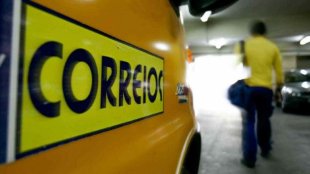 Bolsonaro e Guedes querem privatizar Correios, uma das mais importantes estatais do país