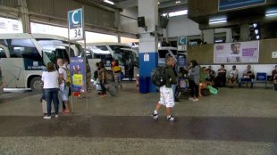 Pessoas são impedidas de voltar às suas casas no Rio em nome da prevenção ao coronavirus
