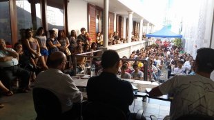 Mais de 300 pessoas debatem em Campina Grande (PB) sobre a conjuntura política do golpe