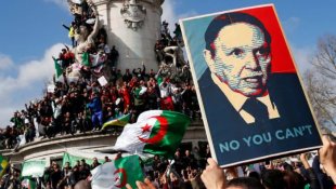 Vitória popular na Argélia: Bouteflika renuncia a novo mandato depois de semanas de protestos