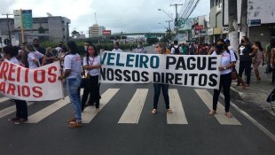 Rodoviários da Veleiro organizam ato em Alagoas pedindo o pagamento de salário atrasado