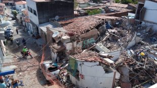 Vítimas da explosão em Mãe Luiza ainda não tiveram aluguel social pago por Álvaro Dias