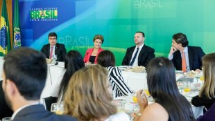 Dilma e a reforma da previdência: “Não é possível que a idade média das pessoas que se aposentam no Brasil seja de 55 anos"