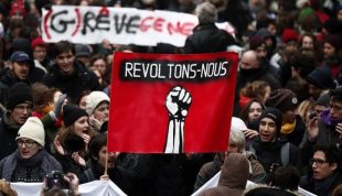Professores, trabalhadores ferroviários e dos transportes votam pela continuidade da greve geral na França