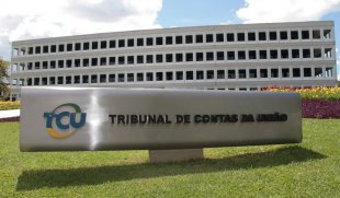 TCU pede bloqueio das contas de Dilma