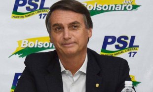 Escândalos de caixa dois envolvendo PSL chegam a Bolsonaro que pede para que "Esqueçam o PSL"