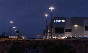 Amazon contrata policiais fora de serviço para assediar trabalhadores e a imprensa