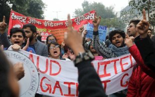 Índia: Mais de 250 milhões de trabalhadores participam de greve geral