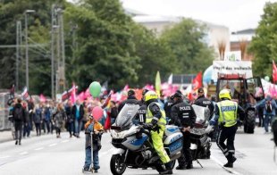 Manifestantes contra a cúpula do G20 são desalojados e reprimidos em Hamburgo