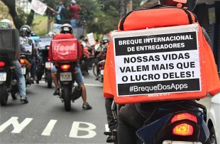 Entregadores de app vêm sendo agredidos pela polícia na Zona Sul do RJ