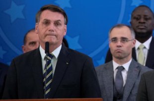 Em compromisso com evangélicos, Bolsonaro diz que indicará outro pastor para o STF caso Senado não aprove Mendonça 
