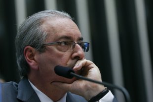 Depois de manobra mal-sucedida, oposição unifica discurso contra Cunha