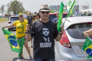 Chefe das relações do Brasil com os EUA declara apoio às propostas escravistas de Bolsonaro