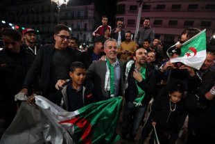 Bouteflika renunciou ao cargo de presidente da Argélia após mobilizações massivas