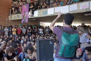 Todes à assembleia Geral UnB: Fora Bolsonaro e Mourão e unidade entre estudantes e trabalhadores!