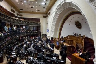 As leis da direita em uma Venezuela na penumbra