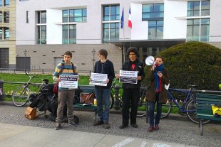 Ação em Berlim em solidariedade a Gaëtan