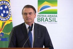 Reforma da previdência de Bolsonaro limitará acesso a remédios para povo pobre