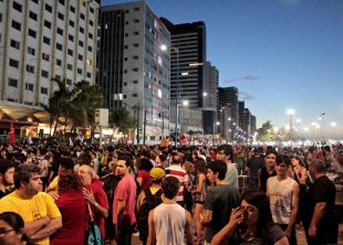 Repressão em Fortaleza (CE) em ato de denúncia ao golpe institucional de Temer