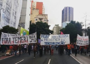 31M: Faculdade de Educação da USP nas ruas contra a reforma da previdência e a terceirização