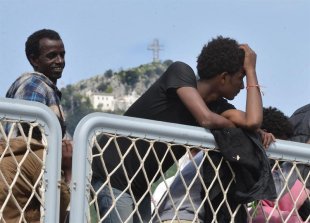Mediterrâneo: o cemitério geral de imigrantes e refugiados periféricos 