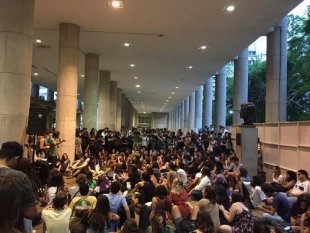 Por que os estudantes da PUC-Rio devem construir a greve geral no dia 28 de Abril?