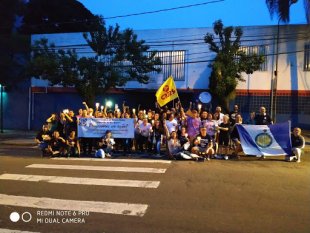 Em Canoas, professores e estudantes fazem ato em apoio à greve contra o pacote de Leite