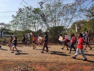 Reitoria da Unicamp quer encerrar discussão com estudantes às pressas para atacar bolsas